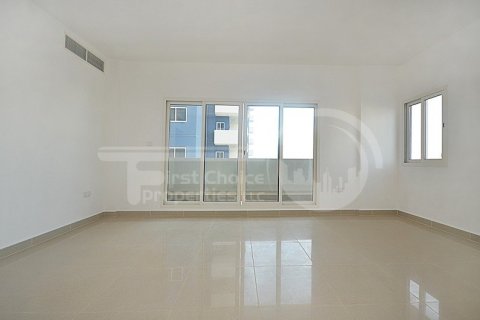 3 bedrooms Apartment in Al Reef, UAE No. 172810 12