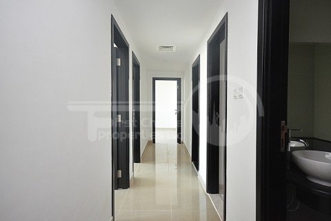 3 bedrooms Apartment in Al Reef, UAE No. 172810 13