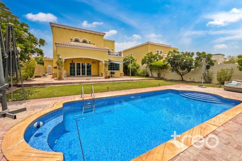 Villa de 4 chambres à Legacy, UAE No. 222750