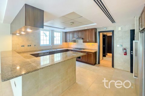 Villa de 4 chambres à Legacy, UAE No. 222750 7