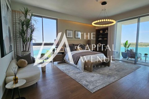 7 bedrooms Villa in Abu Dhabi, UAE No. 223575 12