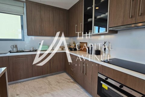 7 bedrooms Villa in Abu Dhabi, UAE No. 223575 8