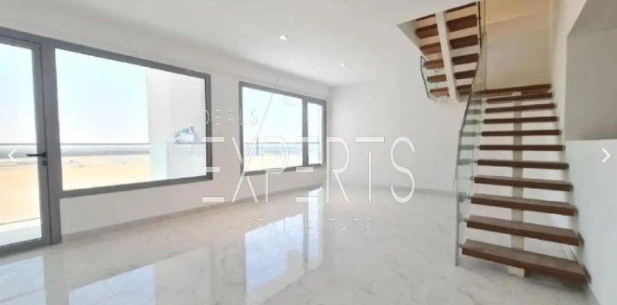 Apartment de 3 dormitorios en Oasis Residences, UAE No. 224132