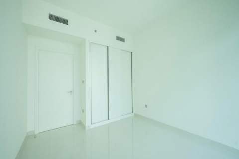 Appartement de 2 chambres à EMAAR Beachfront, UAE No. 223412 8
