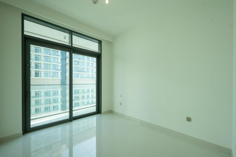 Appartement de 2 chambres à EMAAR Beachfront, UAE No. 223412 17