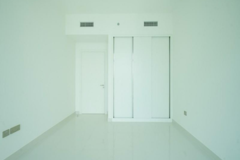 Appartement de 2 chambres à EMAAR Beachfront, UAE No. 223412 7