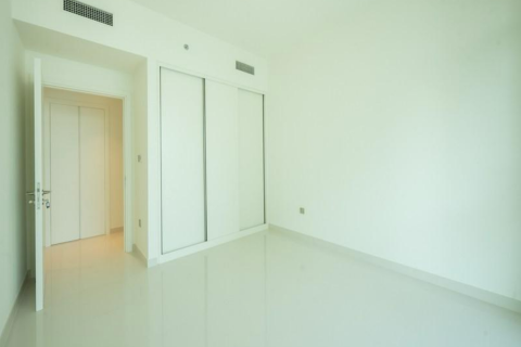 Appartement de 2 chambres à EMAAR Beachfront, UAE No. 223412 9