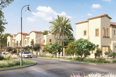 2 bedrooms Townhouse in Abu Dhabi, UAE No. 80912