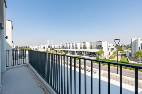 Villa de 3 chambres à Dubai South (Dubai World Central), UAE No. 167744 11