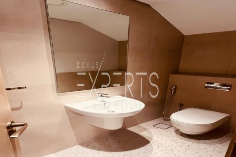 Townhouse de 3 dormitorios en Khalifa City, UAE No. 224217 9