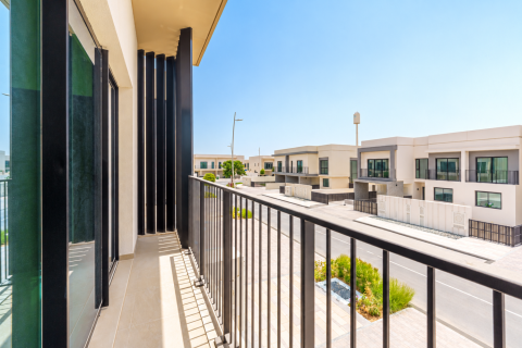 Townhouse de 2 dormitorios en Yas Island, UAE No. 215433 3