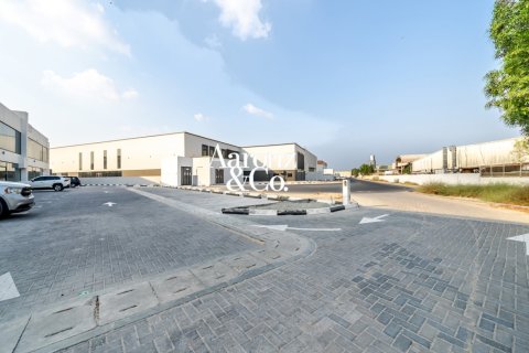107m² Shop in Al Qusais, UAE No. 226755 11