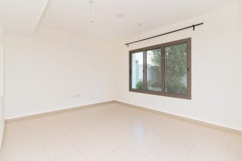 3 bedrooms Townhouse in Noor Townhouses, UAE No. 167547 10
