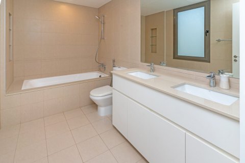 3 bedrooms Townhouse in Noor Townhouses, UAE No. 167547 7