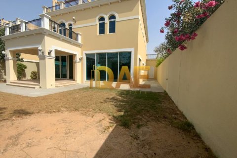 Villa de 4 dormitorios en Jumeirah 3, UAE No. 3738 19