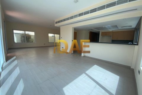 Villa de 4 dormitorios en Jumeirah 3, UAE No. 3738 14