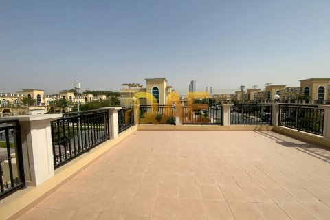 Villa de 4 dormitorios en Jumeirah 3, UAE No. 3738 7