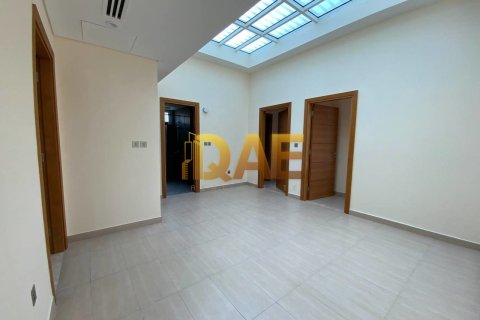 Villa de 4 dormitorios en Jumeirah 3, UAE No. 3738 13