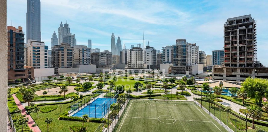 Apartment de 2 dormitorios en Al Satwa, UAE No. 215170