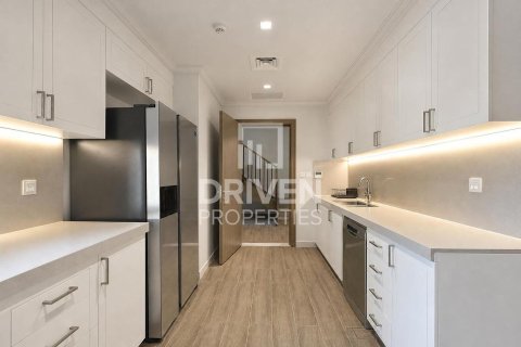 Villa de 4 dormitorios en Jumeirah, UAE No. 223142 20