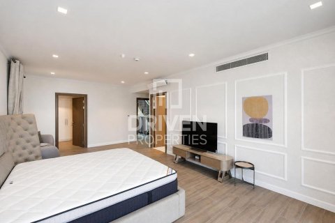 Villa de 4 dormitorios en Jumeirah, UAE No. 223142 16