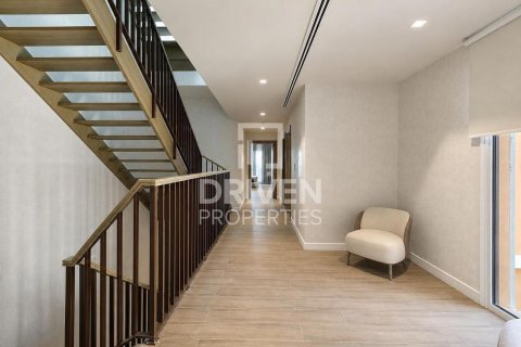 Villa de 4 dormitorios en Jumeirah, UAE No. 223142 25