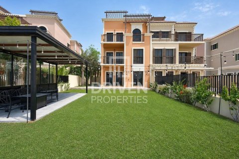 Villa de 4 dormitorios en Jumeirah, UAE No. 223142 30