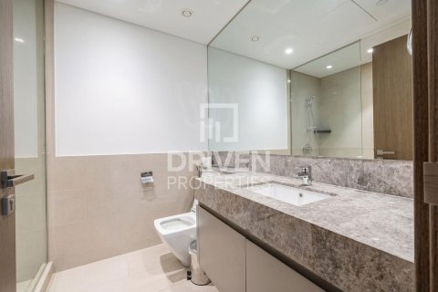 Apartment de 2 dormitorios en Opera District, UAE No. 202763 18