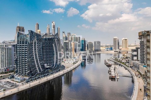 1 bedroom Apartment in Business Bay, UAE No. 212898 17