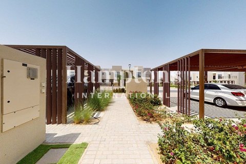 Квартира с 2 спальнями в Dubai South (Dubai World Central), ОАЭ №215655 10