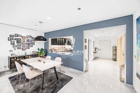 2 bedrooms Apartment in Shoreline Apartments, UAE No. 128292 12