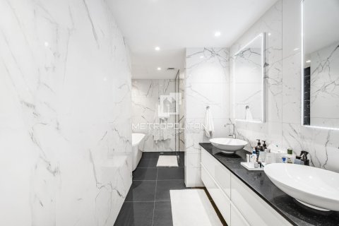 2 bedrooms Apartment in Shoreline Apartments, UAE No. 128292 9