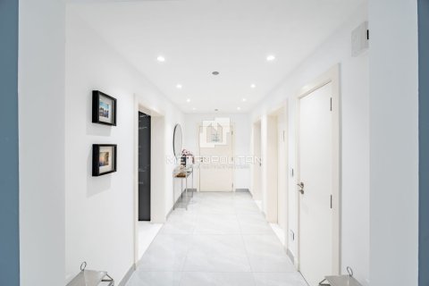 2 bedrooms Apartment in Shoreline Apartments, UAE No. 128292 20