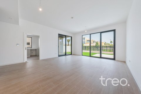4 bedrooms Townhouse in Dubai, UAE No. 220812 6