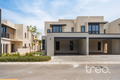 4 bedrooms Townhouse in Dubai, UAE No. 220812 3
