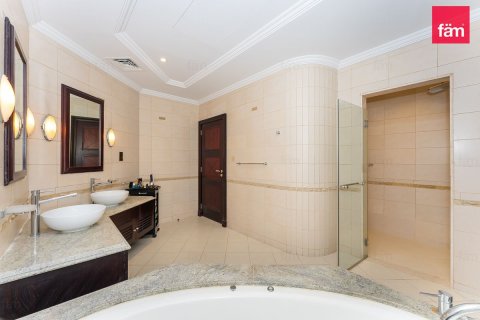 Villa de 620.8m² à Palm Jumeirah, UAE No. 224415 23