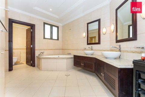 Villa de 620.8m² à Palm Jumeirah, UAE No. 224415 22