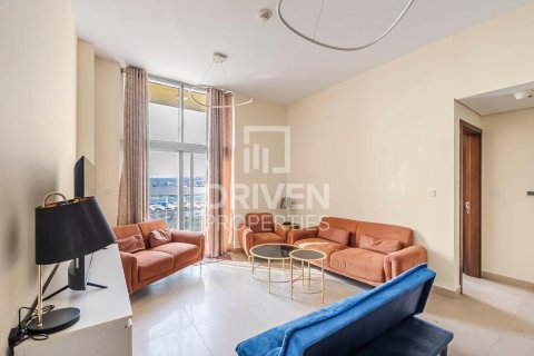 Appartement de 2 chambres à Azizi Star, UAE No. 223103 3