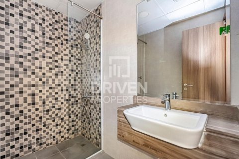 Appartement de 2 chambres à Azizi Star, UAE No. 223103 16