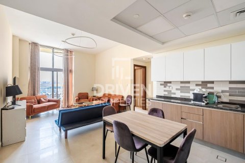 Appartement de 2 chambres à Azizi Star, UAE No. 223103