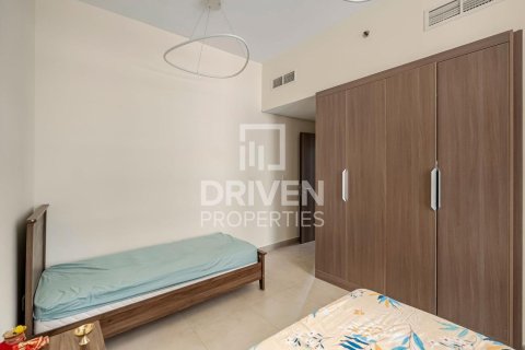 Appartement de 2 chambres à Azizi Star, UAE No. 223103 10