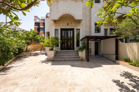 Villa de 5 dormitorios en Jumeirah Village Circle, UAE No. 196344