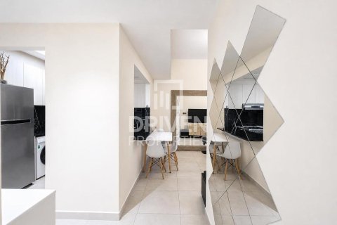 2 bedrooms Apartment in District 15, UAE No. 212012