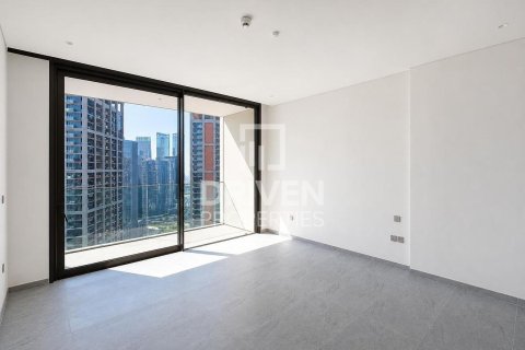 Studio Apartment in Business Bay, UAE No. 212193 3