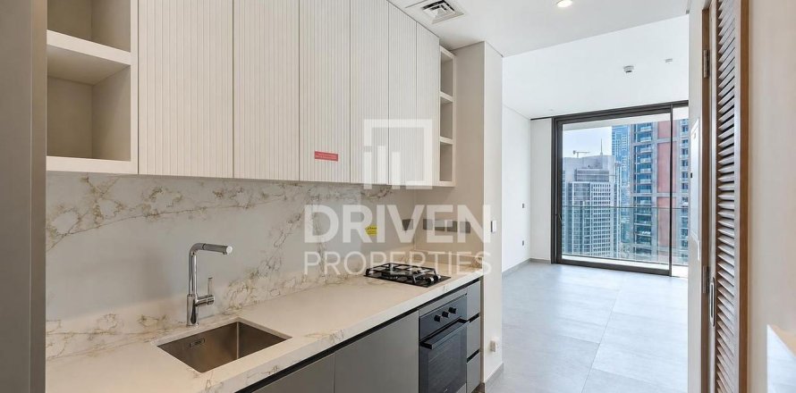 Studio Apartment in Business Bay, UAE No. 212193