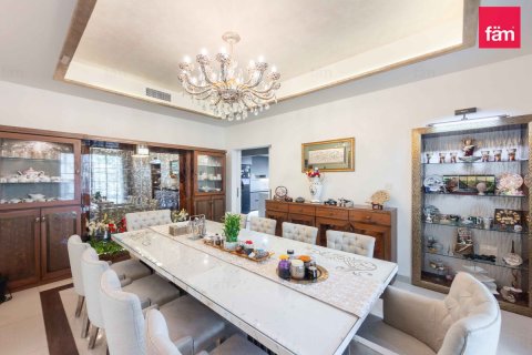 5 bedrooms Villa in Dubai, UAE No. 213337 6