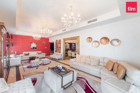 5 bedrooms Villa in Dubai, UAE No. 213337 7