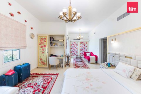 5 bedrooms Villa in Dubai, UAE No. 213337 21