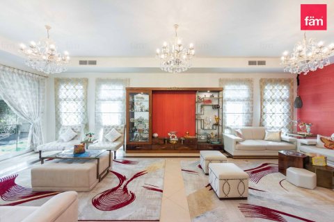 5 bedrooms Villa in Dubai, UAE No. 213337 5