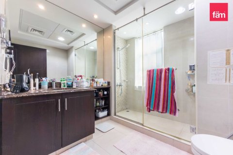 5 bedrooms Villa in Dubai, UAE No. 213337 24